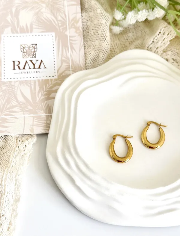 Sienna_Everyday_Waterproof_Hoop_Earrings