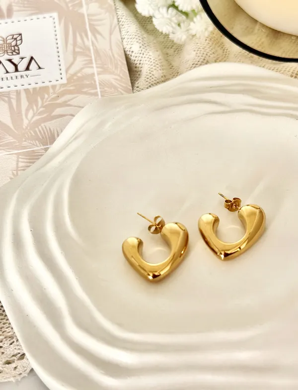 Victoria_Waterproof_Hoop_Earrings