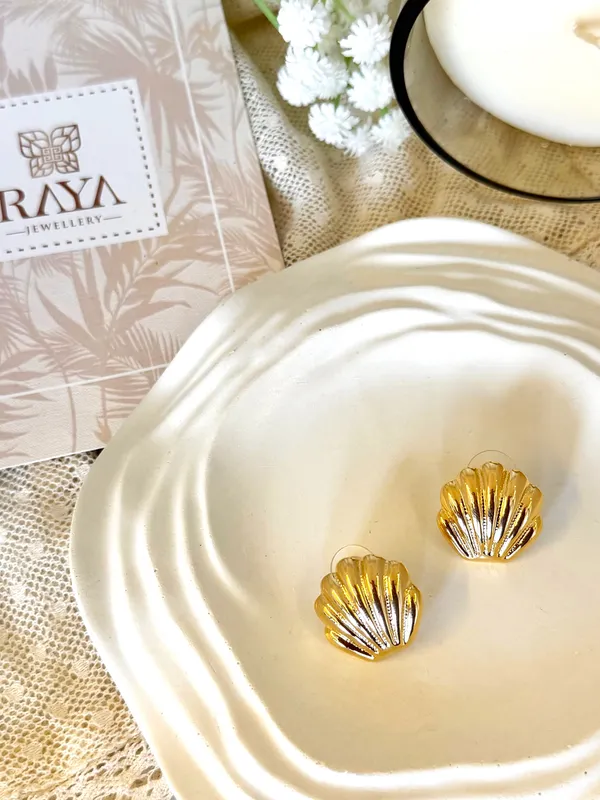 18kt_Gold_Plated_Seashells_Stud_Earrings