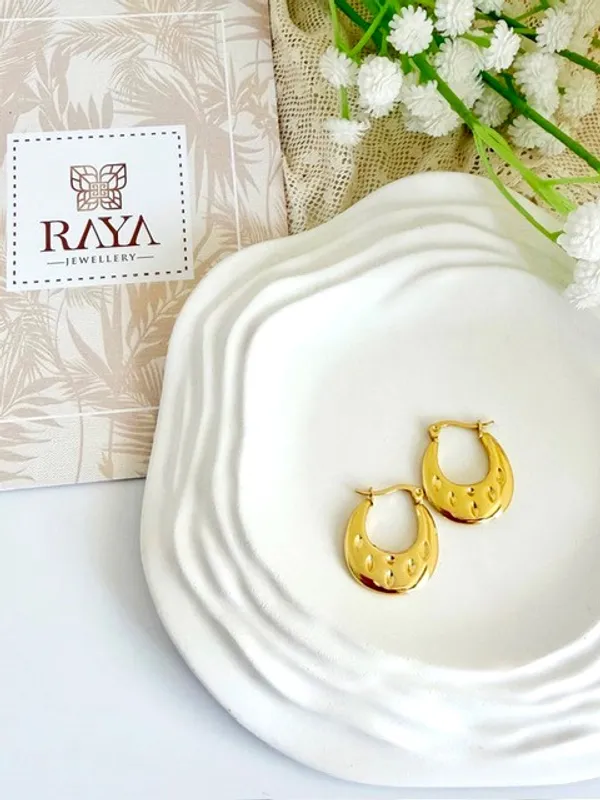 Veronica_Everyday_Waterproof_Hoop_Earrings