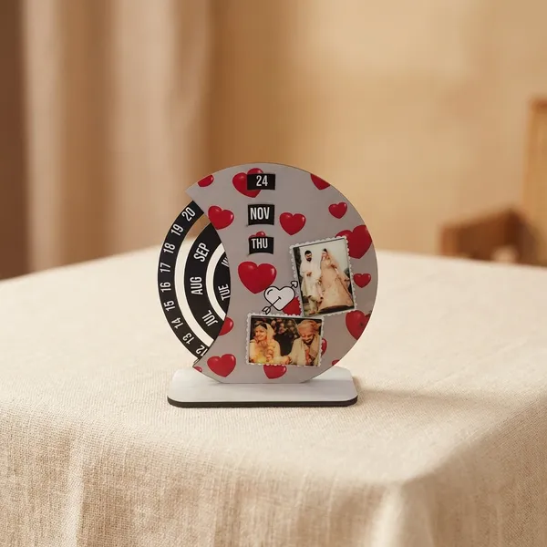 Personalized_Photo_Perpetual_Calendar_With_Heart_Design_-_8_Inches