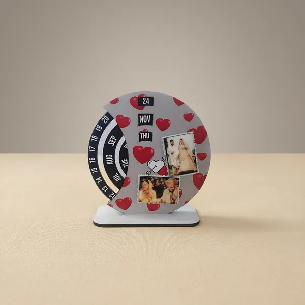 Personalized_Photo_Perpetual_Calendar_With_Heart_Design_-_8_Inches