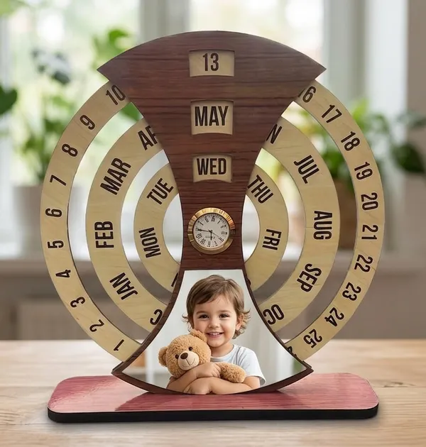 Personalized_Photo_Perpetual_Calendar_With_Heart_Design_-_12_Inches