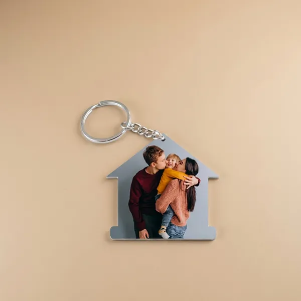 Personalized_House-Shaped_Photo_Keychain_(65X60_Mm)