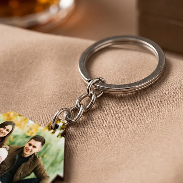 Customizable_House-Shaped_Photo_Keychain_(50X50_Mm)