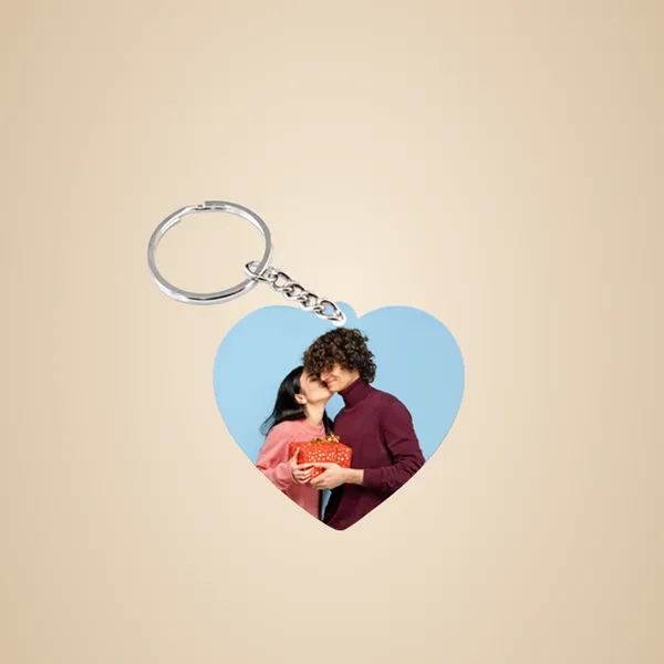 Heart-Shaped_Photo_Keychain_With_Metal_Ring