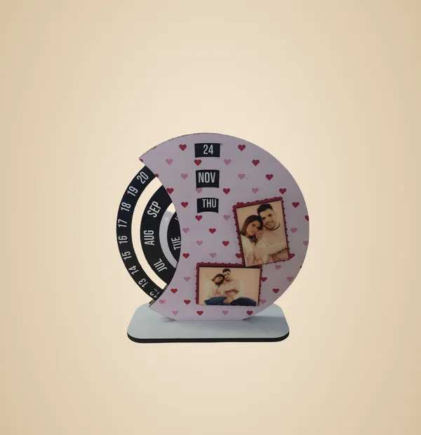 Personalized_Photo_Calendar_With_Heart_Design_-_8_Inches