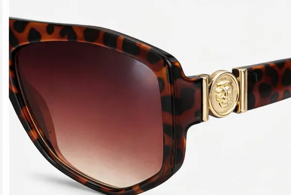 Brown_Plastic_Or_Metal_Sunglasses