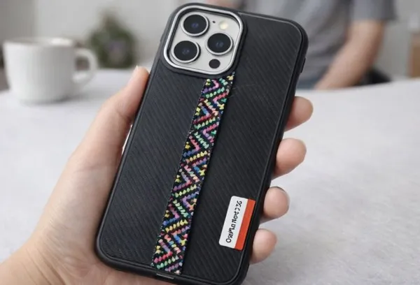 Black_Plastic_Mobile_Back_Cover_For_I_Phone