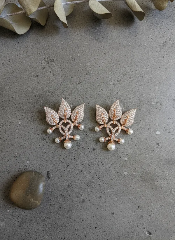 Rose_Gold_And_White_Elegant_Floral_Pearl_Drop_Earrings_For_Women