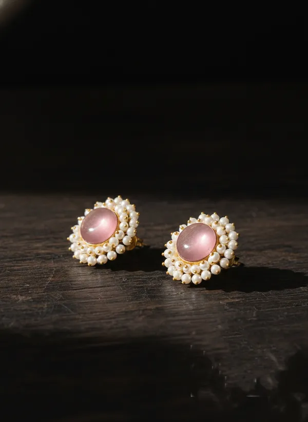 Pink_And_White_Elegant_Pearl_Stone_Stud_Earrings_For_Women