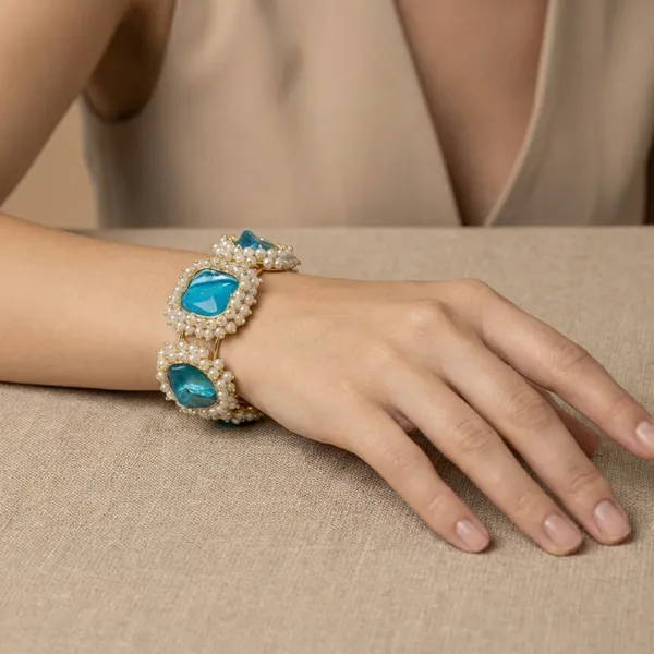 Turquoise_And_Gold_Elegant_Pearl_Statement_Bracelet_For_Women