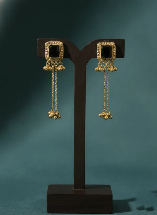 Black_And_Gold_Elegant_Toned_Square_Drop_Earrings_With_Stone_Chain_Danglers_For_Women