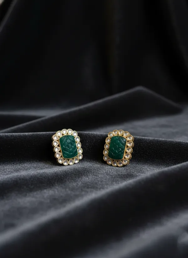 Green_And_Gold_Elegant_Stone_Earrings_With_Pearl_Border_For_Women