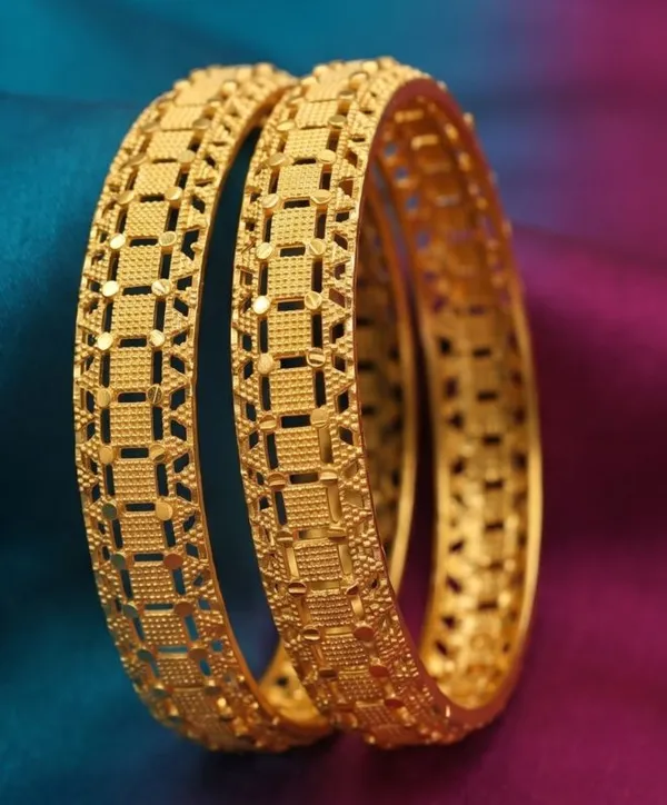 Gold_Sunehri_Jaal_Bangles_For_Women