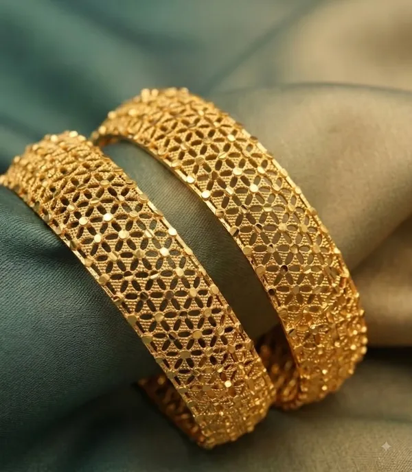 Gold_Swarnika_Jali_Bangles_For_Women