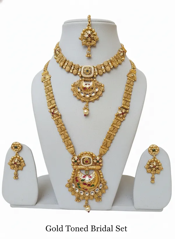Gold_Toned_Traditional_Bridal_Jewelry_Set_Necklace,_Earrings_And_Maang_Tikka_For_Women