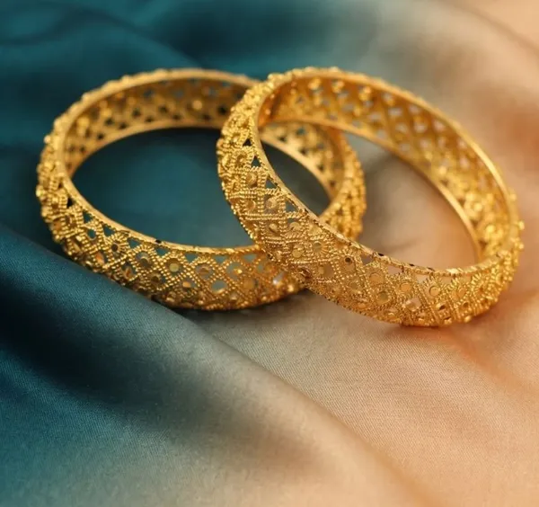 Gold_Zari_Jaal_Bangles_For_Women