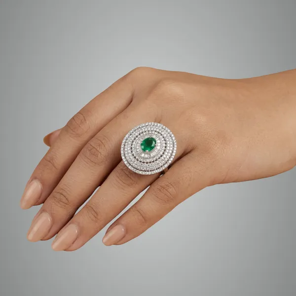 Green_And_White_Gold_Elegant_Oval_Stone_Ring_With_Concentric_Diamond_Circles_For_Women