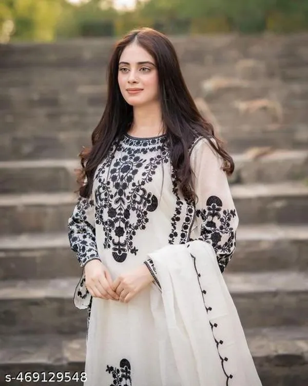 White_Georgette_With_Embroidery_(Printed)_Kurti_Set_For_Women