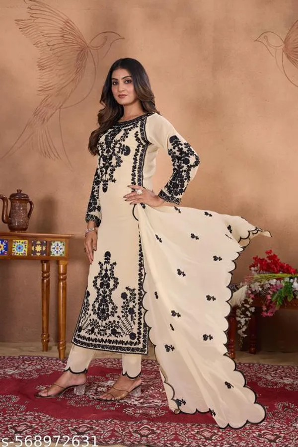 Cream_Georgette_Blend_With_Chikankari_Work_Kurti_Set_For_Women