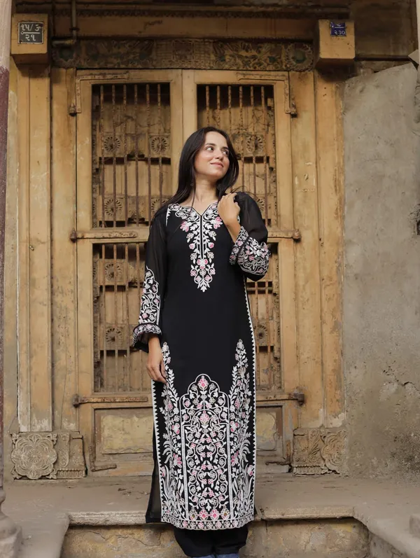 Black_Floral_Embroidered_3_Piece_Kurta_Set_for_Women_|_Pakistani_Style_Black_Embroidered_Kurta_Pant_Dupatta_Set