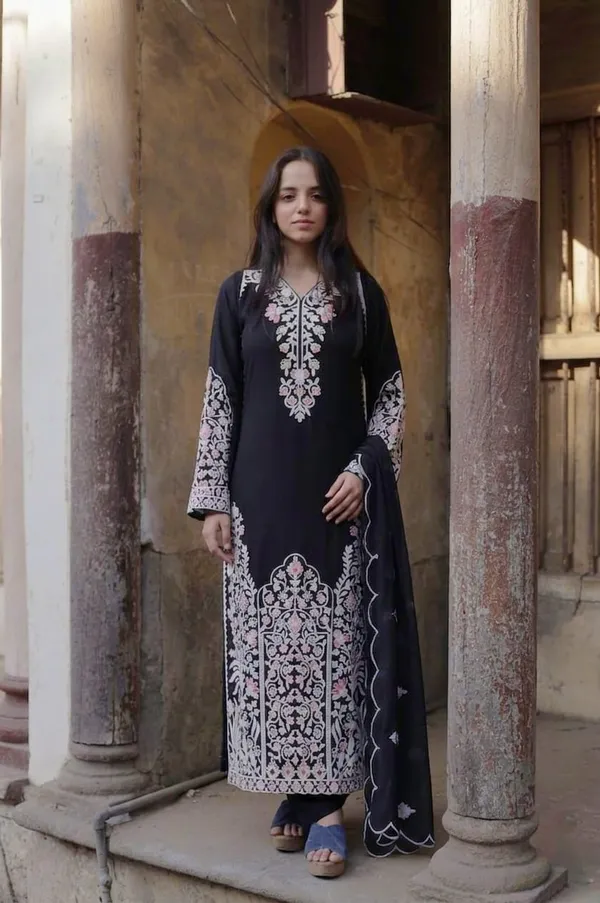 Black_Floral_Embroidered_3_Piece_Kurta_Set_for_Women_|_Pakistani_Style_Black_Embroidered_Kurta_Pant_Dupatta_Set