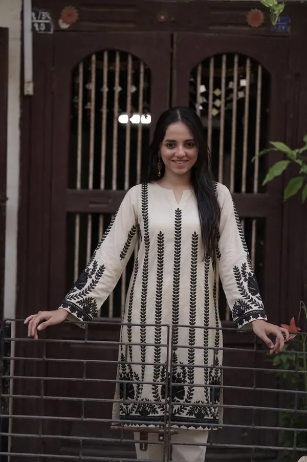 ZARIYAAN'S_LATEST_3_PCS_KURTA_SET
