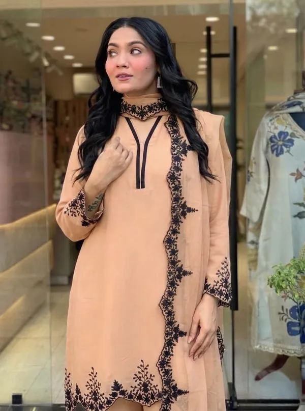 ZARIYAAN'S_LIGTH_PEACH_Suit_Set