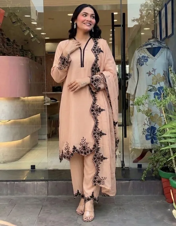 ZARIYAAN'S_LIGTH_PEACH_Suit_Set