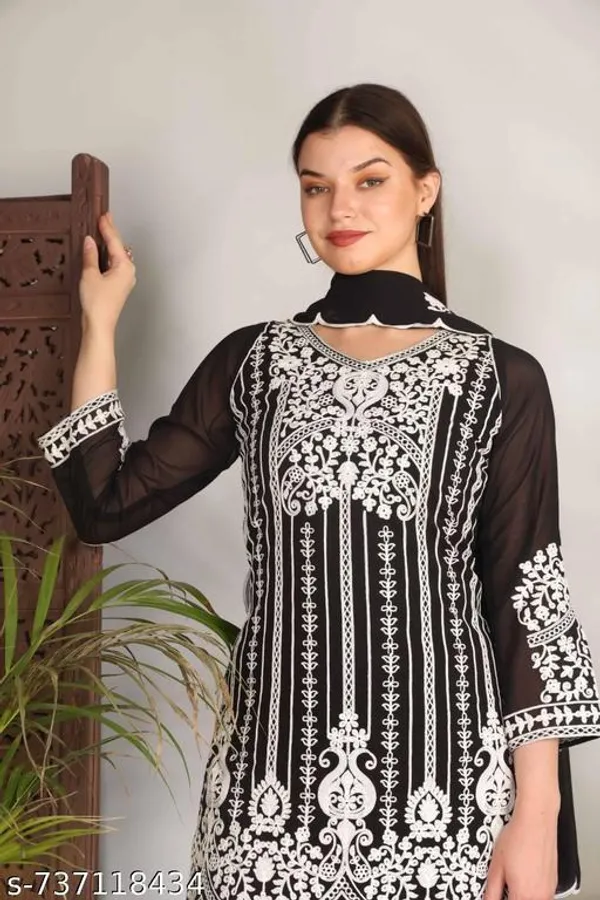Black_Georgette_With_Embroidery_Kurti_Set_For_Women