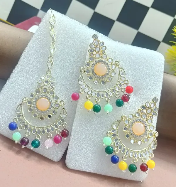 Multicolor_Premium_Alloy_Maang_Tikka_Sets_For_Women