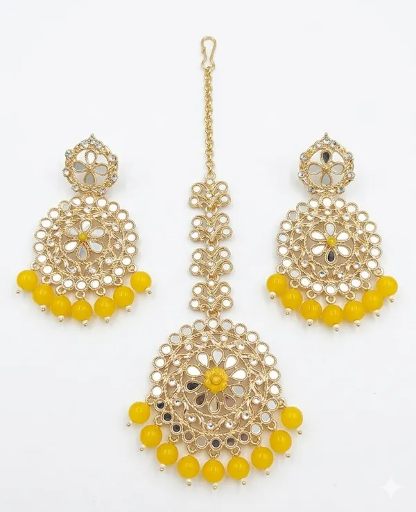 Gold_And_Yellow_Premium_Alloy_Maang_Tika_Sets_For_Women