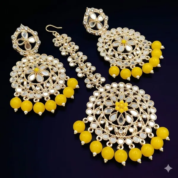 Gold_And_Yellow_Premium_Alloy_Maang_Tika_Sets_For_Women