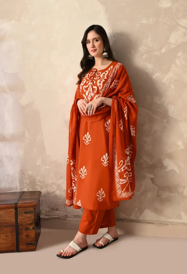 Rust_Ikkat_Digital_Printed_Kurta_Set_With_Dupatta_And_Tussles_For_Women