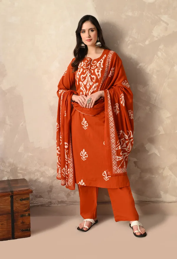 Rust_Ikkat_Digital_Printed_Kurta_Set_With_Dupatta_And_Tussles_For_Women