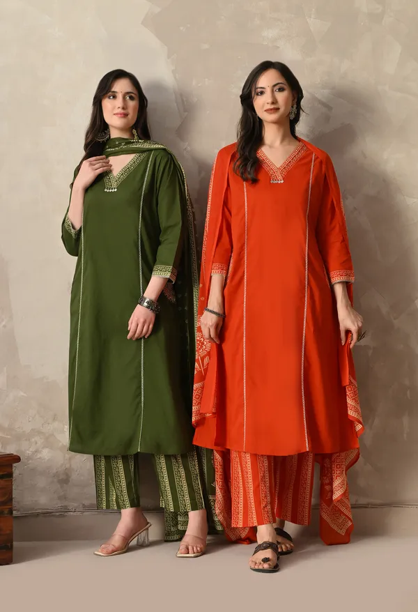 Green_Embroidered_Pocket_Kurta_Set_With_Dupatta_For_Women