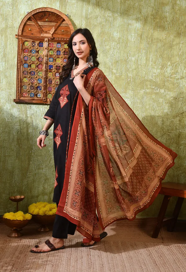 Black_Cotton_Handwork_Kurta_Set_For_Women