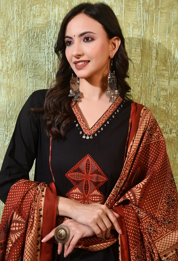 Black_Cotton_Handwork_Kurta_Set_For_Women