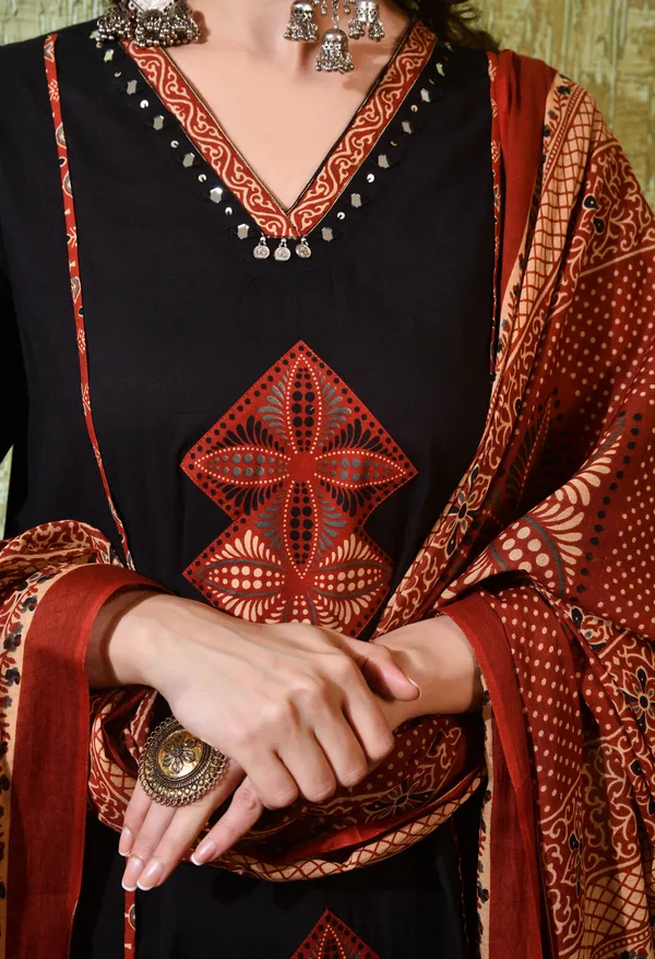 Black_Cotton_Handwork_Kurta_Set_For_Women