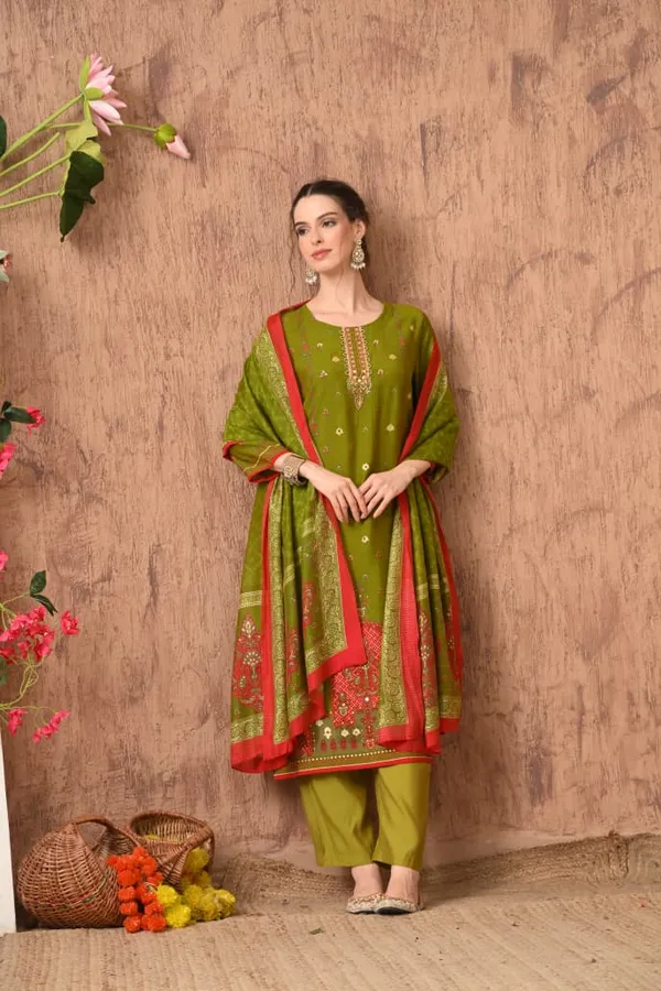 Green_Cotton_Embroidery_Kurta_Set_For_Women