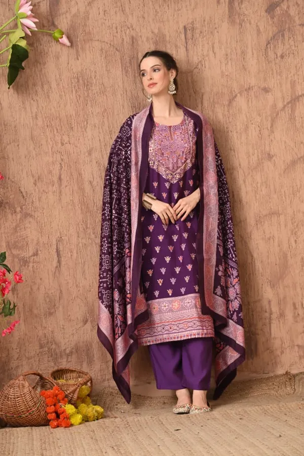 Green_Cotton_Handwork_Kurta_Set_For_Women