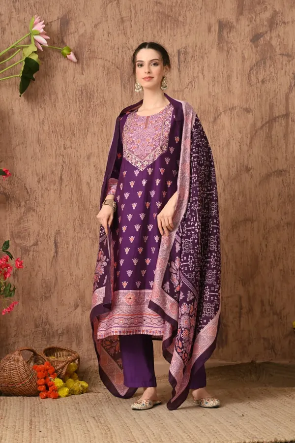 Green_Cotton_Handwork_Kurta_Set_For_Women