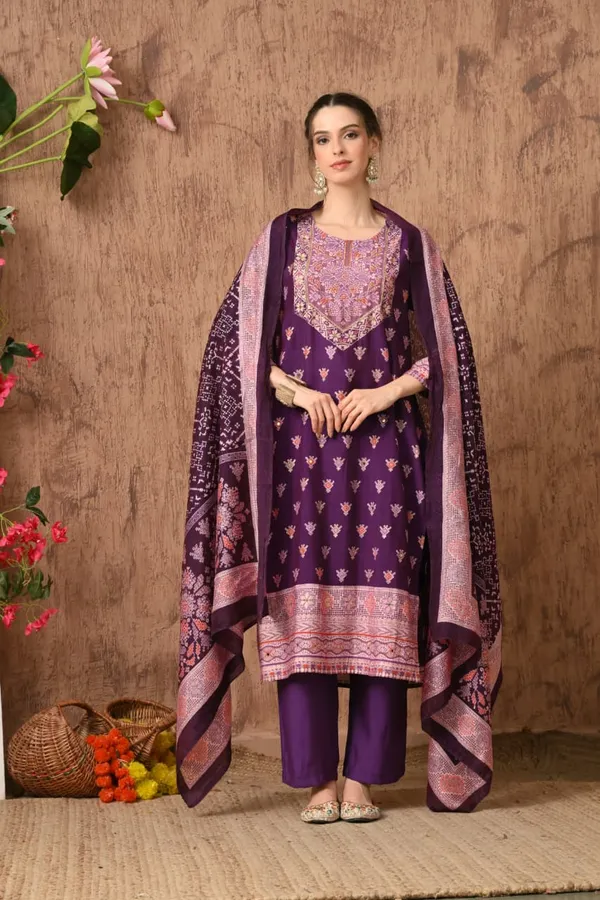 Green_Cotton_Handwork_Kurta_Set_For_Women