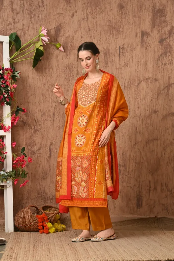 Green_Cotton_Handwork_Kurta_Set_For_Women