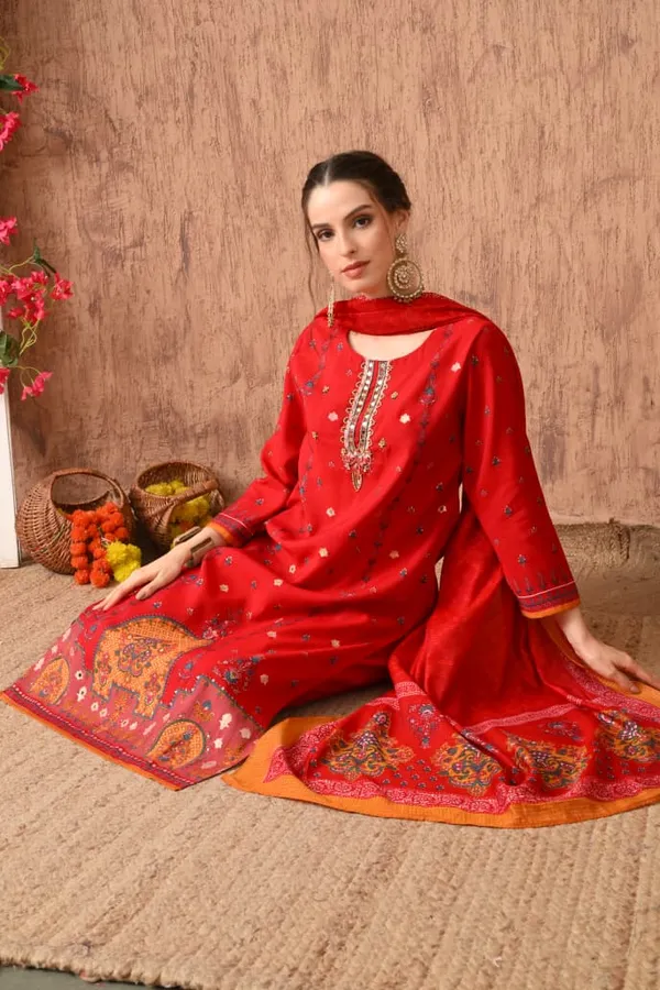 Red_Cotton_Handwork_Kurta_Set_For_Women