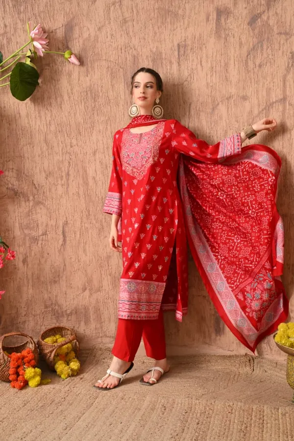 Pink_Cotton_Handwork_Kurta_Set_For_Women
