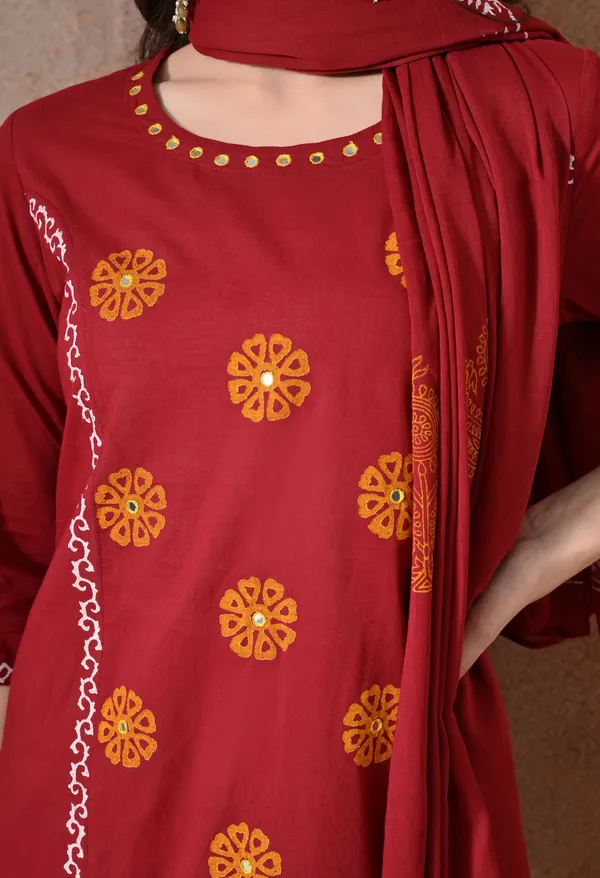 Maroon_Handblock_Hand_Work_Kurta_Set_With_Dupatta_For_Women