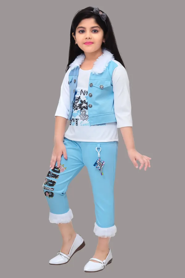 Aquablue_Cotton_Blend_Printed_Jacket_For_Girls