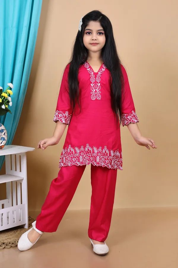 Rani_Cotton_Embroidered_Pyjama_For_Girls